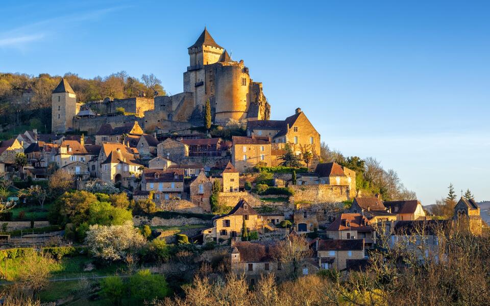 2) Au Pays des 1001 châteaux 