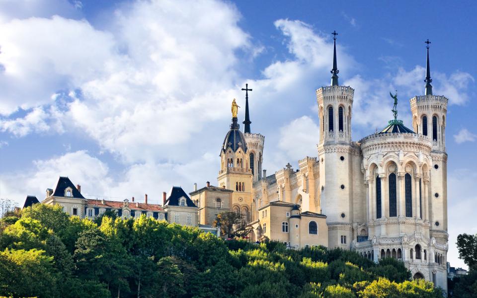 visiter lyon notre dame de la fourviere