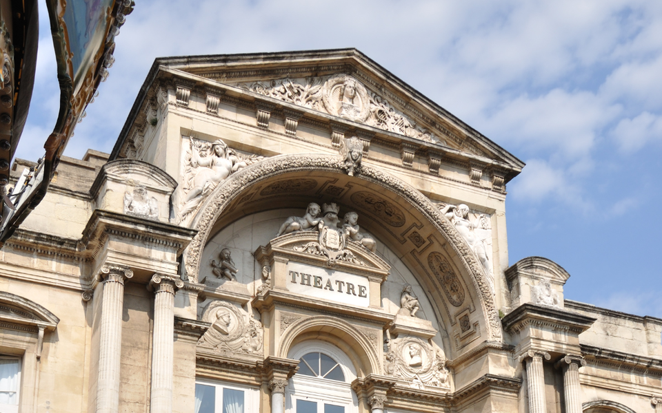 week end avignon theatre