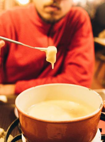 skier dans le jura entre amis